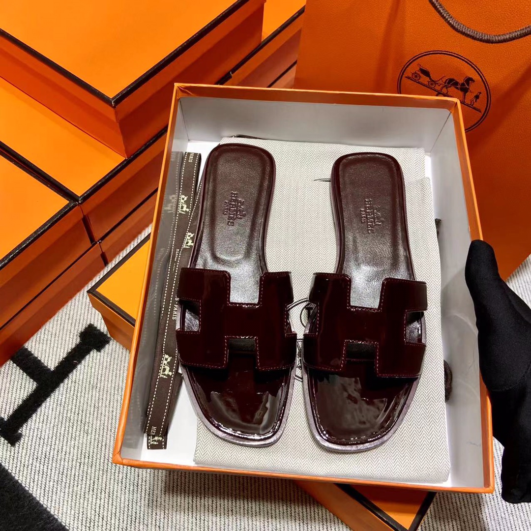 에르메스 올수공 오란 슬리퍼 샌들 페이던트 35